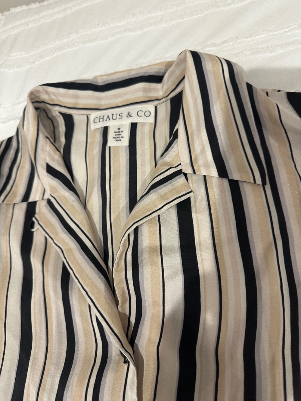 Chaus & Co. Vintage Women's 100% SILK Sz 10 Blouse Classic Neutral Colors